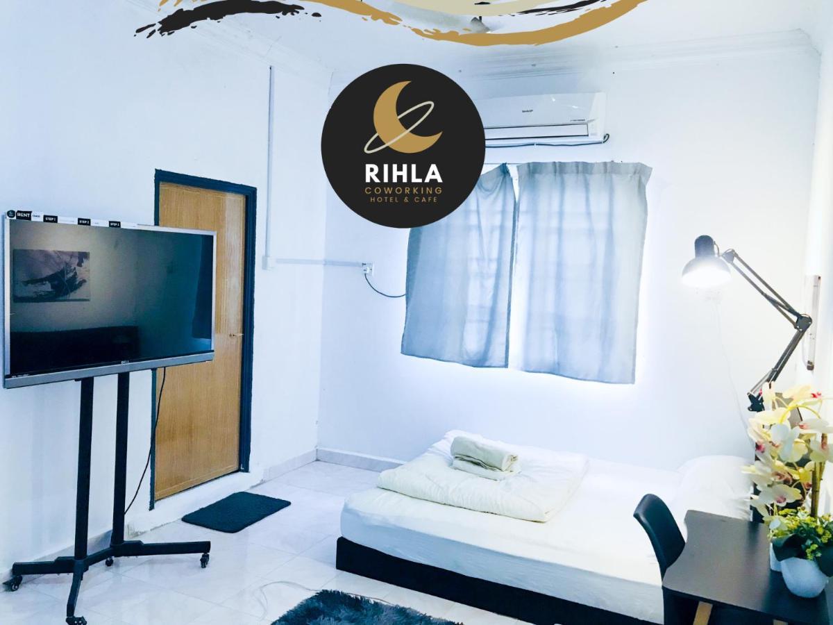 Rihla Dataran Tengah Hostel Gua Musang Buitenkant foto