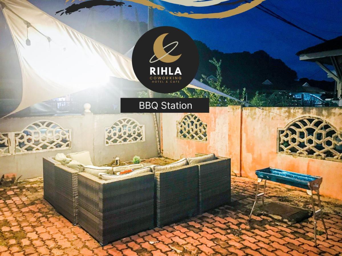 Rihla Dataran Tengah Hostel Gua Musang Buitenkant foto